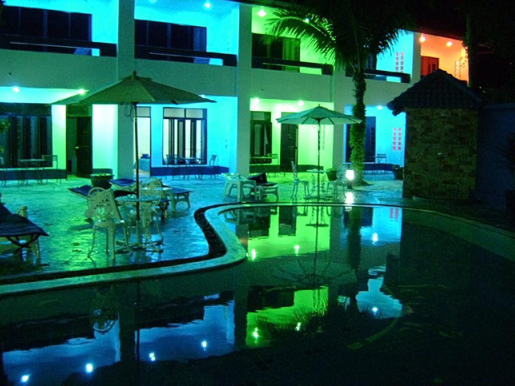 Peter Pan Resort Patong Exterior foto